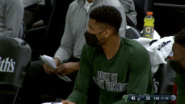 爵士力克天津队，字母哥关键制胜