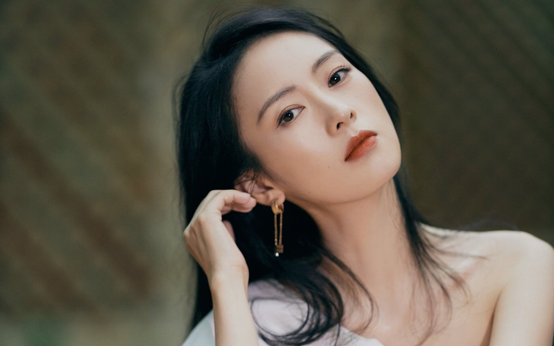 两场战役，一个足球世界，哥斯达黎加关键战突围南非，莫德里奇状态火热